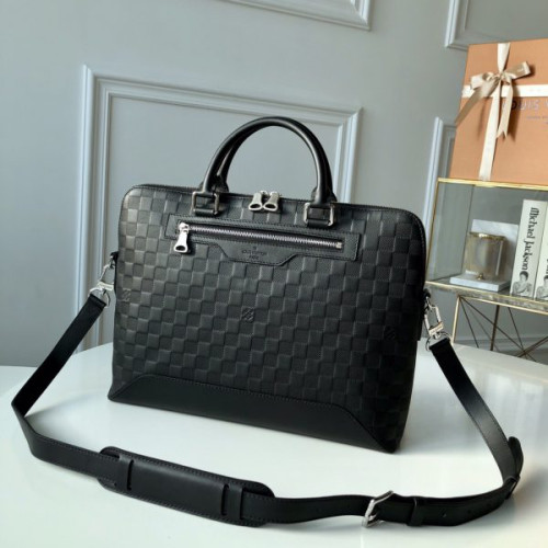 louis-vuitton-avenue-soft-briefcase-2